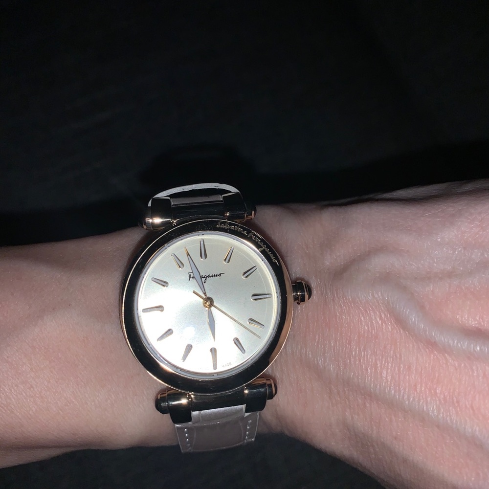 Salvatore Ferragamo Women's watch - Picture 8 of 12